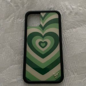 Wildflower green heart case